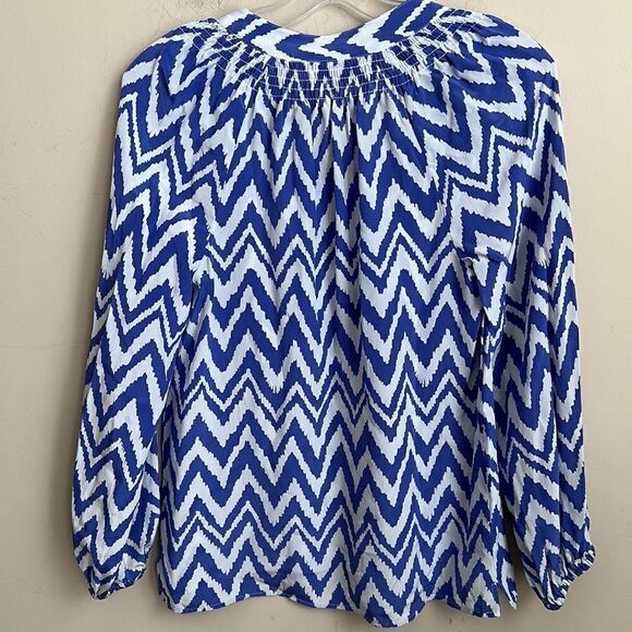 Lilly Pulitzer 100% Silk Blue White Chevron Elsa Blouse XS - Picture 5 of 8